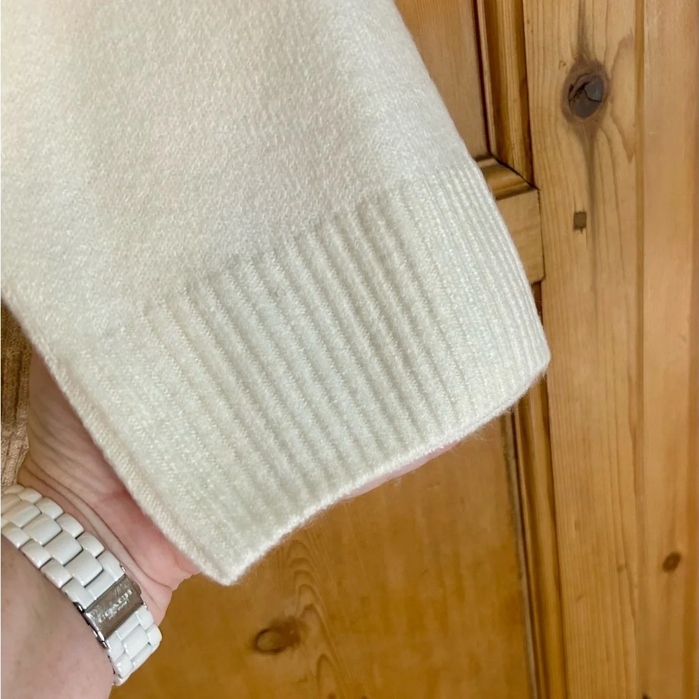 NWT Vince Camuto Women’s White and Tan Cowl Neck Sweater Sz 3X - Picture 4 of 8